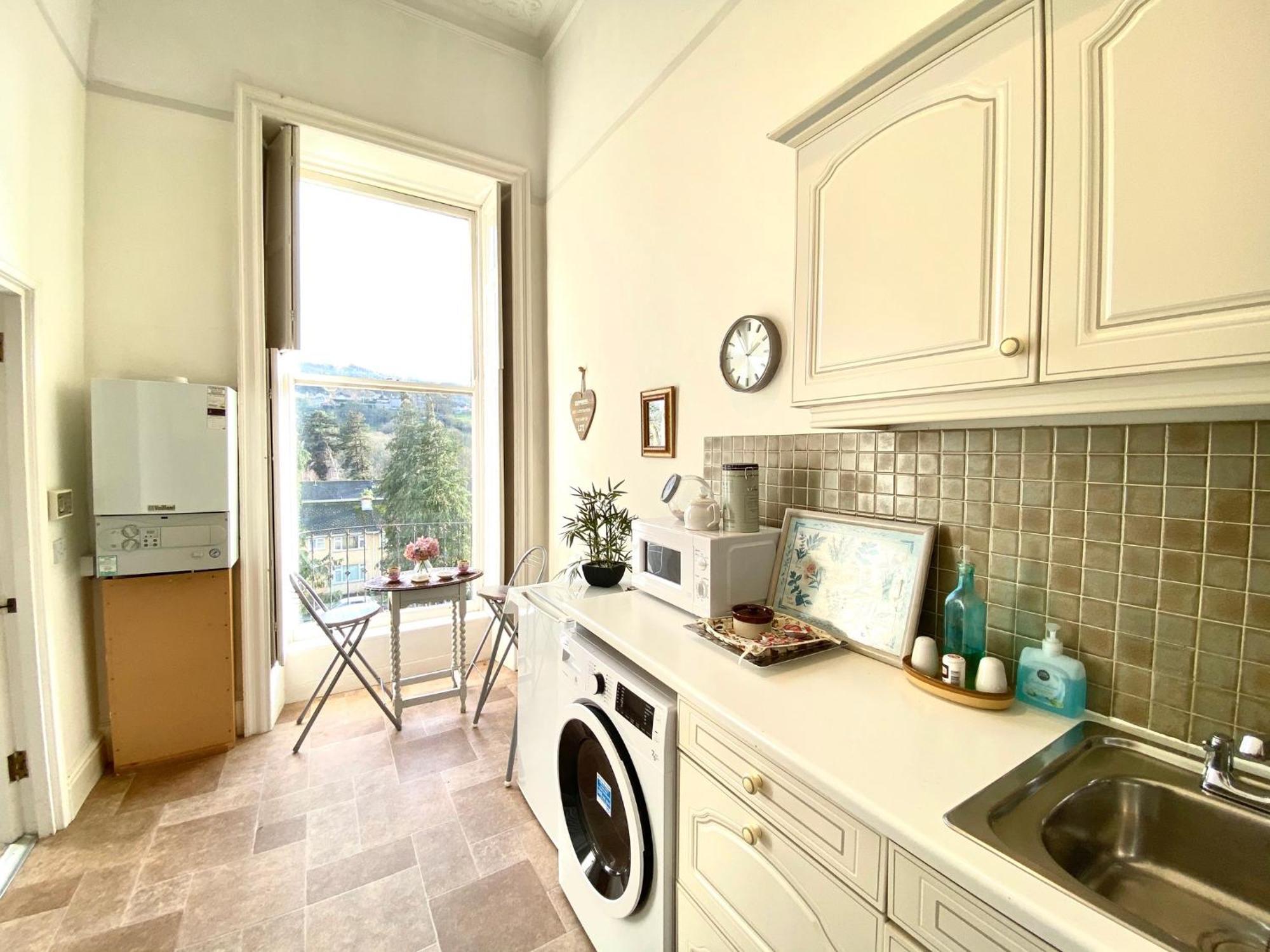 Grosvenor Apartments In Bath - Great For Families, Groups, Couples, 80 Sq M, Parking Exterior foto