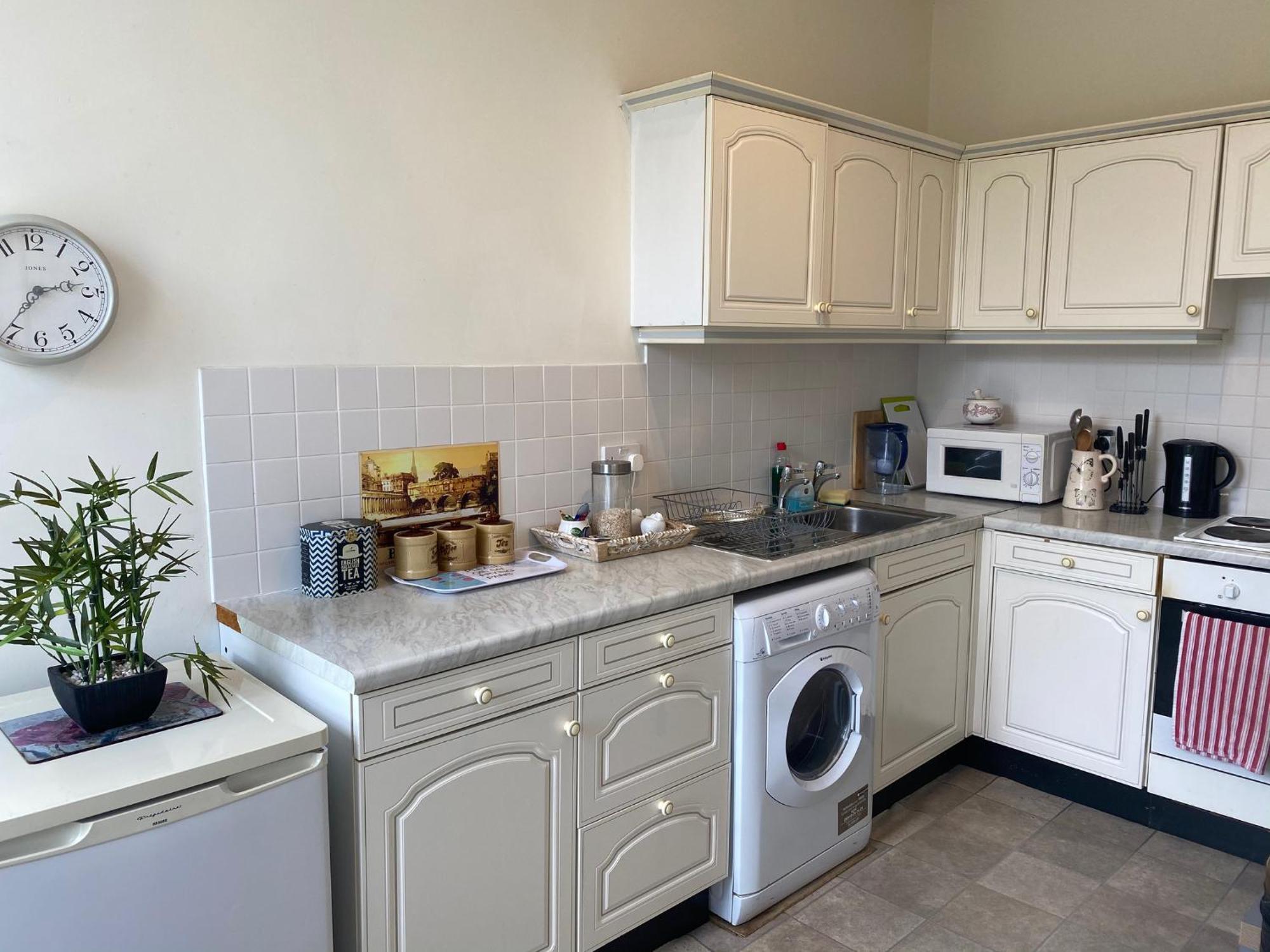 Grosvenor Apartments In Bath - Great For Families, Groups, Couples, 80 Sq M, Parking Exterior foto